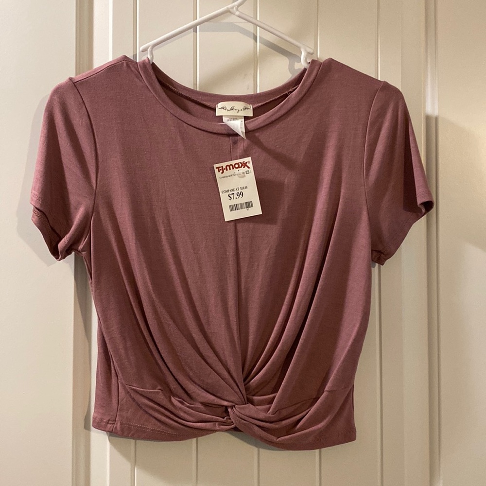 Pink Crop Tee.
